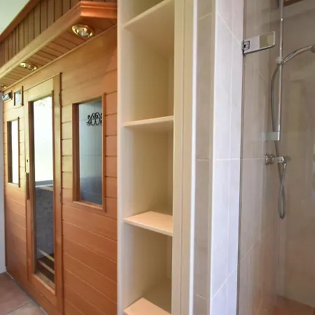 Hazenborgh With Infrared Sauna Ferienhaus